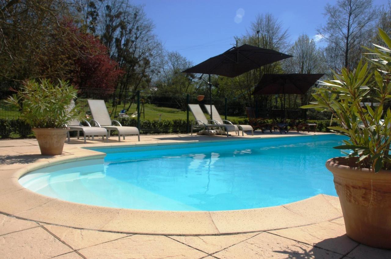 Le Logis Du Pressoir Self Catering Gites In Beautiful 18Th Century Estate In The Heart Of The Loire Valley With Heated Pool And Extensive Grounds. Les Bois-d'Anjou Dış mekan fotoğraf