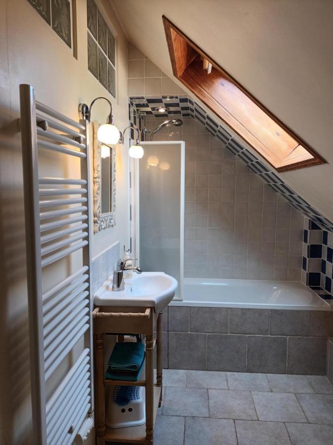 Le Logis Du Pressoir Self Catering Gites In Beautiful 18Th Century Estate In The Heart Of The Loire Valley With Heated Pool And Extensive Grounds. Les Bois-d'Anjou Dış mekan fotoğraf